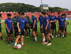 Manajemen Borneo FC Sampaikan Masalah Rumput ke Wali Kota Samarinda